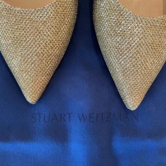 Stuart Weitzman - Picture 2 of 11